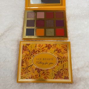 Ace Beaute Eyeshadow Palette